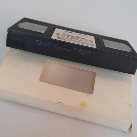 Walt Disney Cartoon Classics #1 Here's Mickey & #11 Mickey & The Gang VHS Bundle - Picture 12 of 13